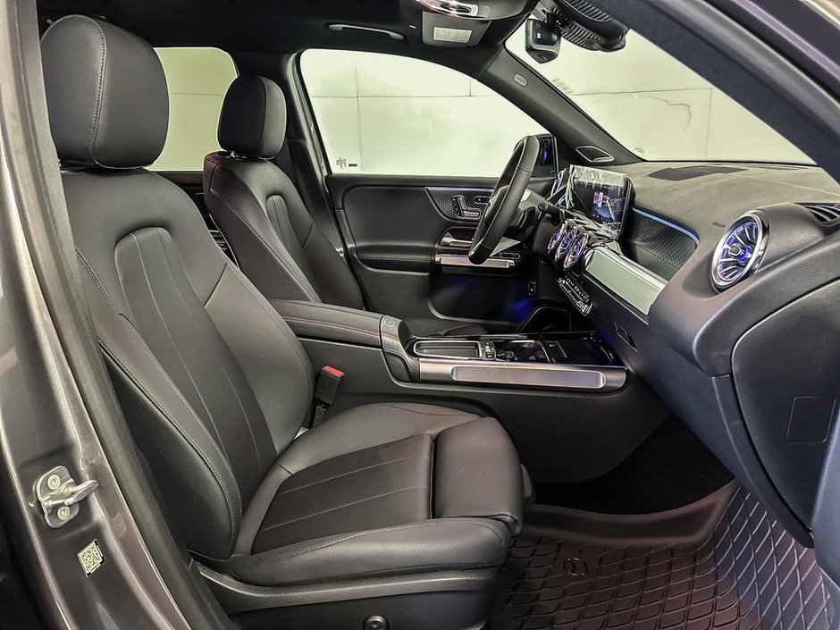 2026 Mercedes-Benz GLB 250 4MATIC SUV