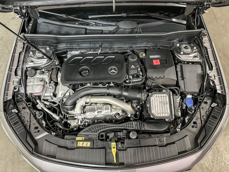 2026 Mercedes-Benz GLB 250 4MATIC SUV