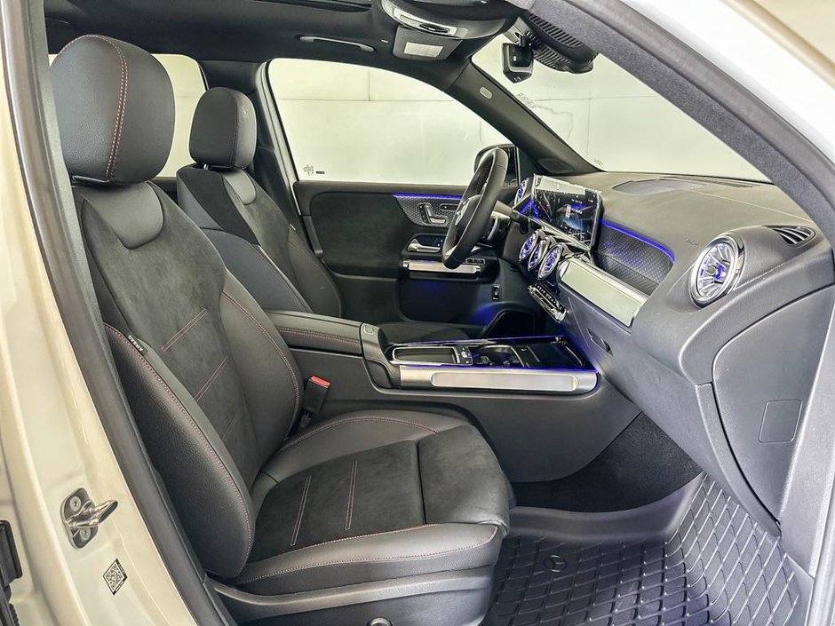 2026 Mercedes-Benz GLB 250 4MATIC SUV