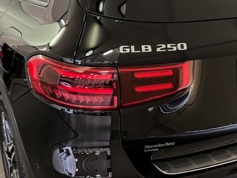 2026 Mercedes-Benz GLB 250 4MATIC SUV