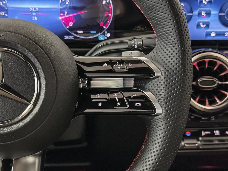 2026 Mercedes-Benz GLB 250 4MATIC SUV