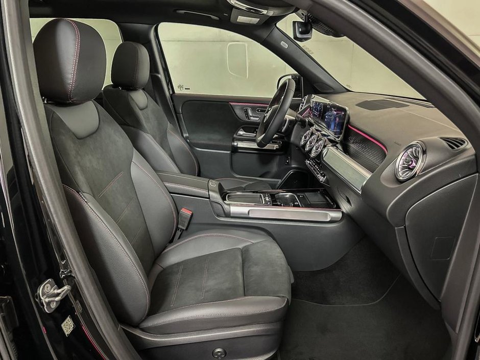 2026 Mercedes-Benz GLB 250 4MATIC SUV