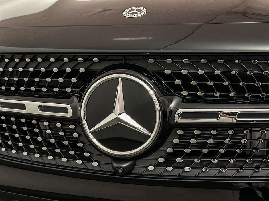 2026 Mercedes-Benz GLB 250 4MATIC SUV