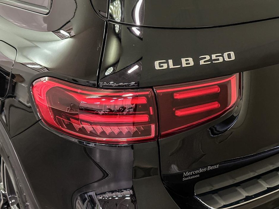 2026 Mercedes-Benz GLB 250 4MATIC SUV