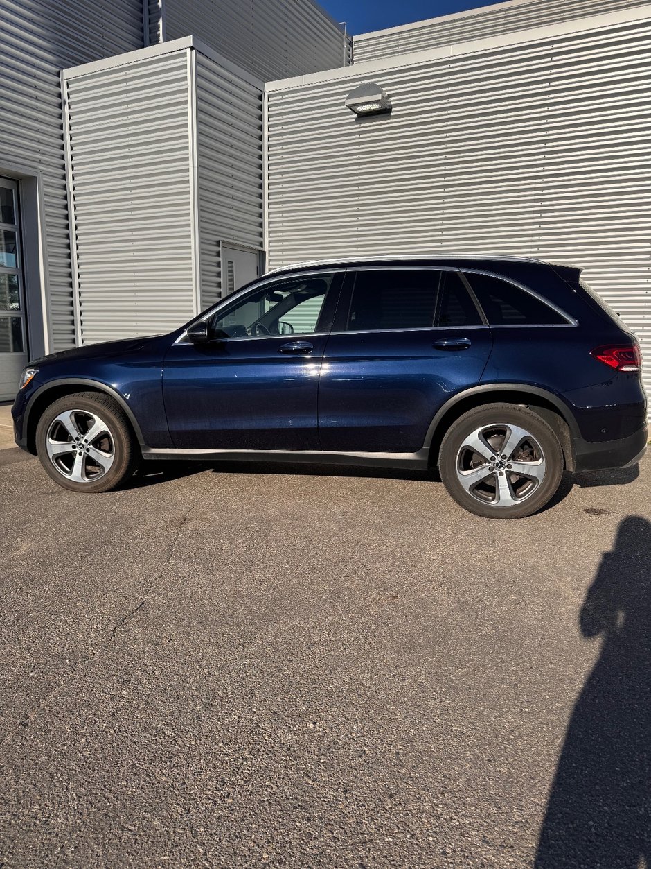 2021 Mercedes-Benz GLC 300