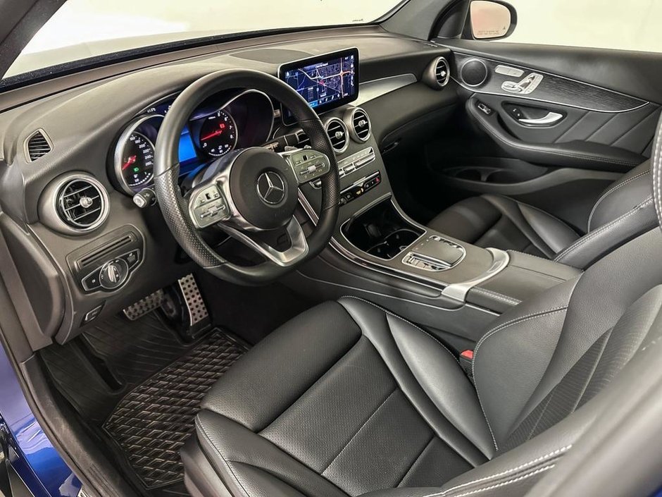 2022 Mercedes-Benz GLC 300