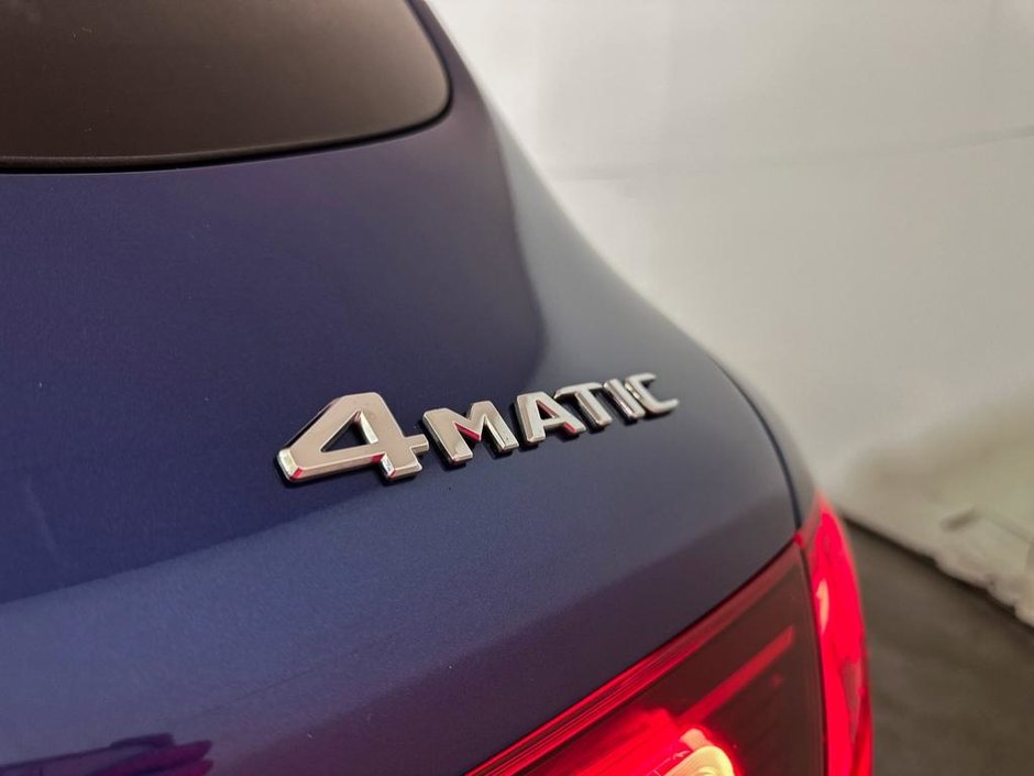 2022 Mercedes-Benz GLC 300