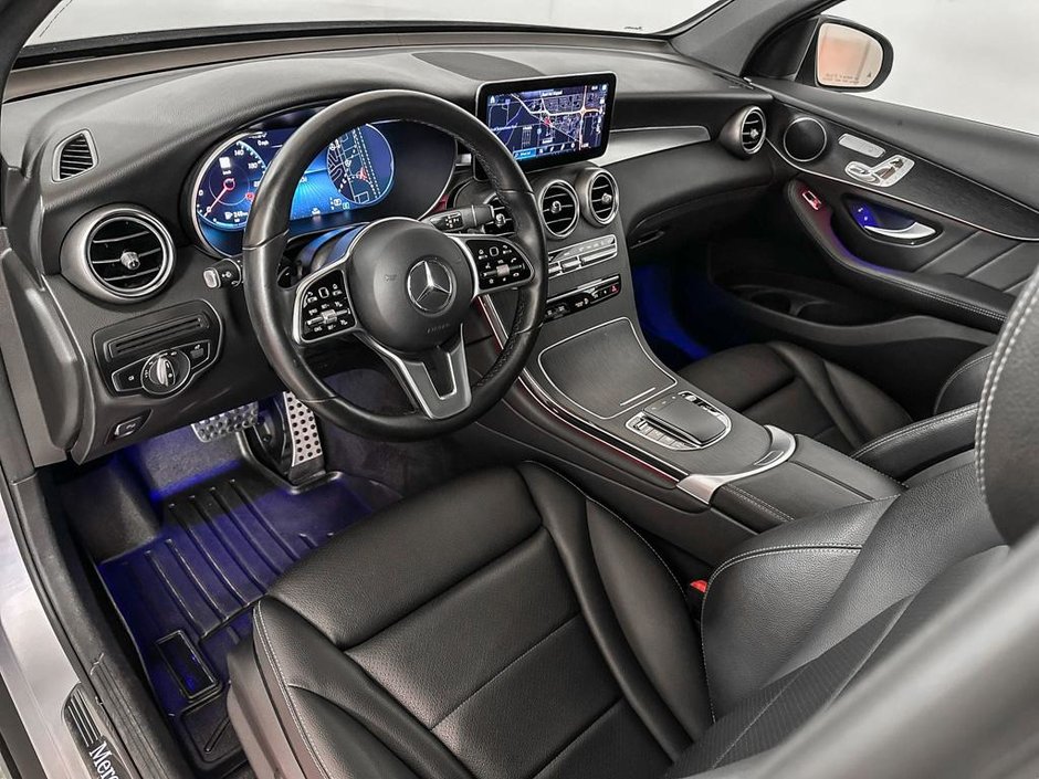 2022 Mercedes-Benz GLC 300