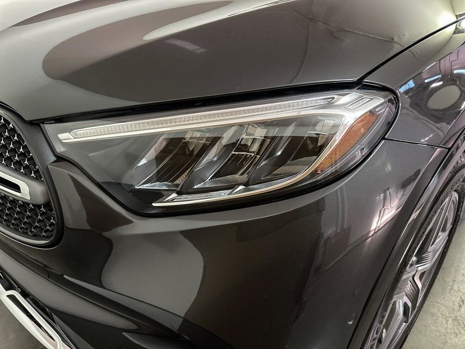 2023 Mercedes-Benz GLC 300