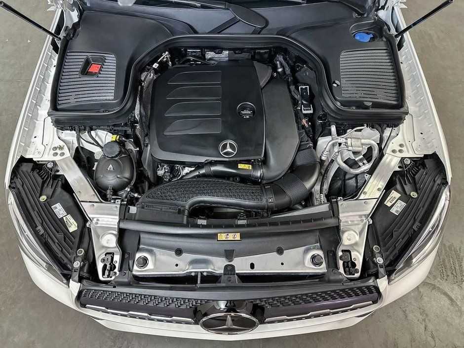 2023 Mercedes-Benz GLC 300