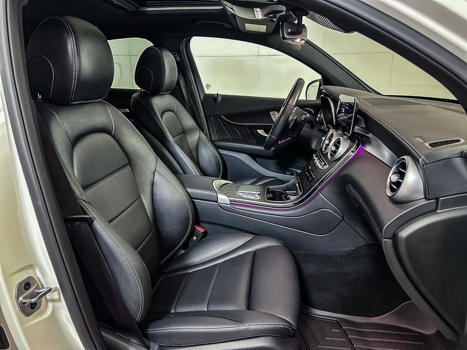 2023 Mercedes-Benz GLC 300