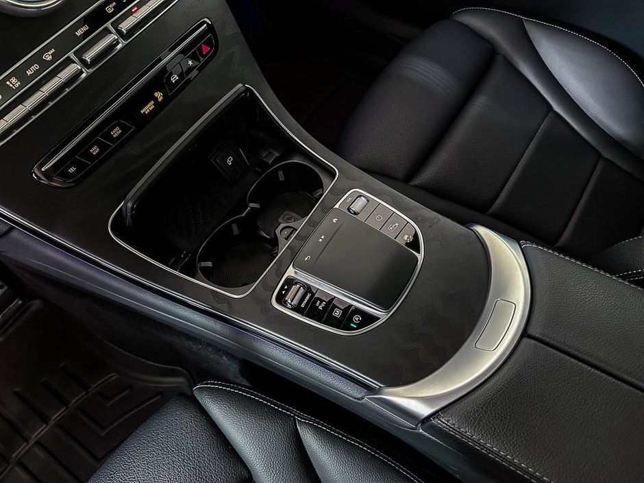 2023 Mercedes-Benz GLC 300