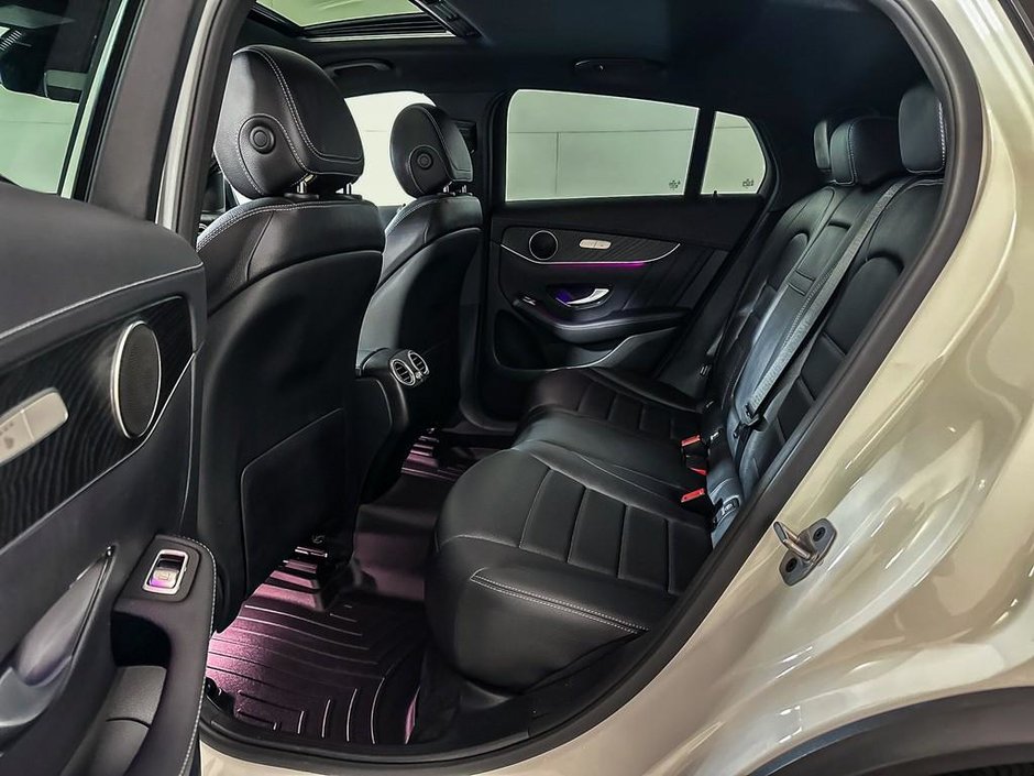 2023 Mercedes-Benz GLC 300