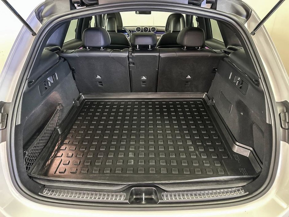 2023 Mercedes-Benz GLC 300