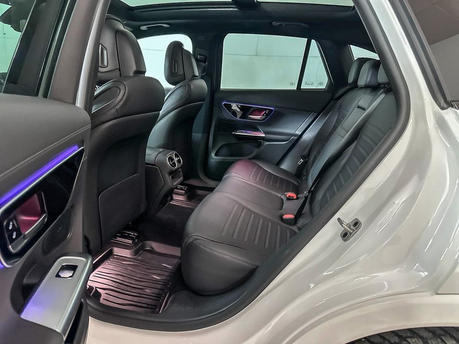 2023 Mercedes-Benz GLC 300