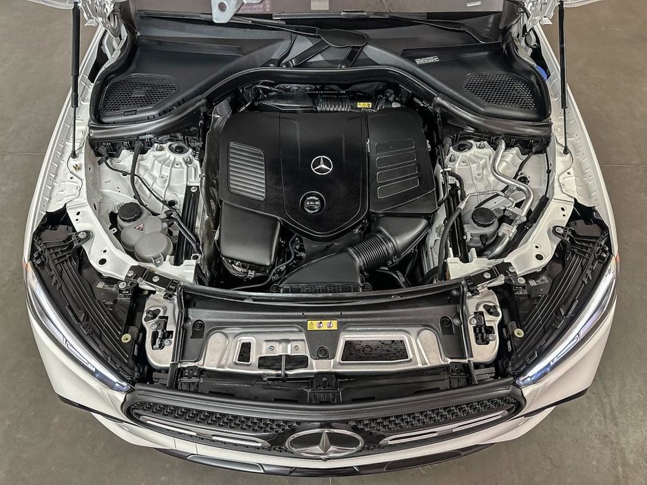 2023 Mercedes-Benz GLC 300