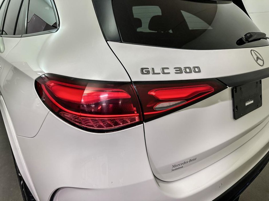 2023 Mercedes-Benz GLC 300