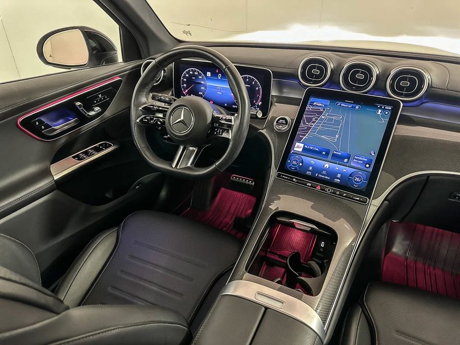 2023 Mercedes-Benz GLC 300