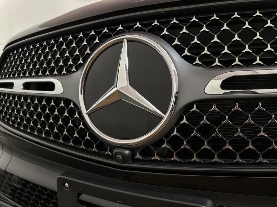 2024 Mercedes-Benz GLC 300