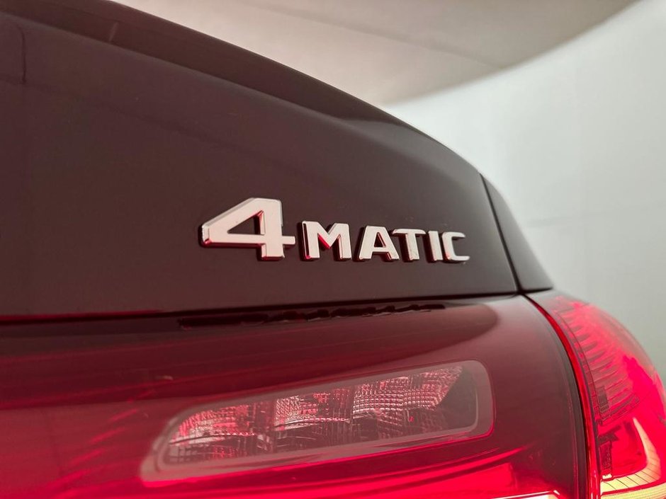 2024 Mercedes-Benz GLC 300