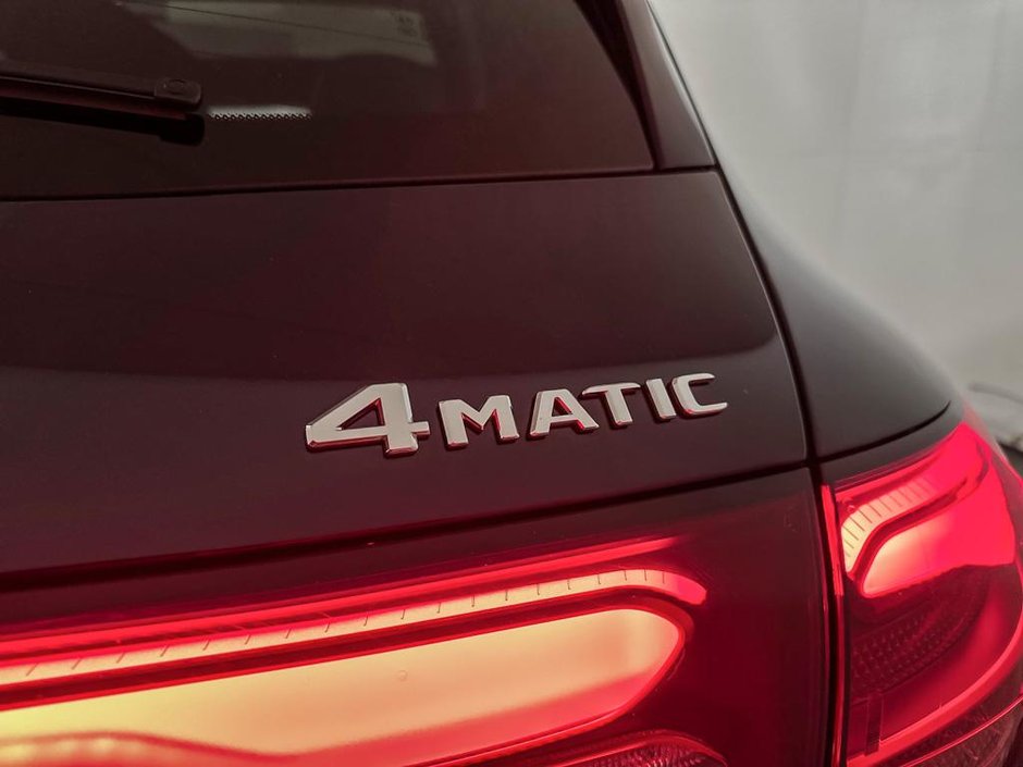 2024 Mercedes-Benz GLC 300