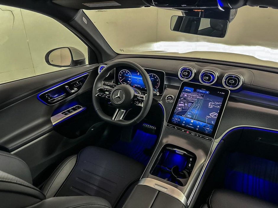 2025 Mercedes-Benz GLC 300 4MATIC