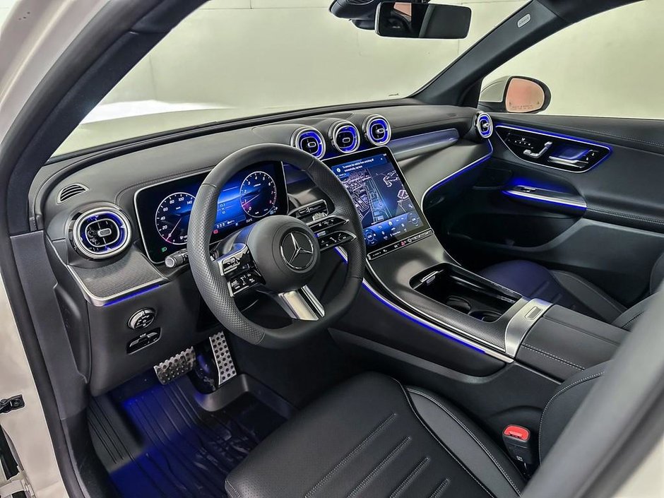 2025 Mercedes-Benz GLC 300 4MATIC
