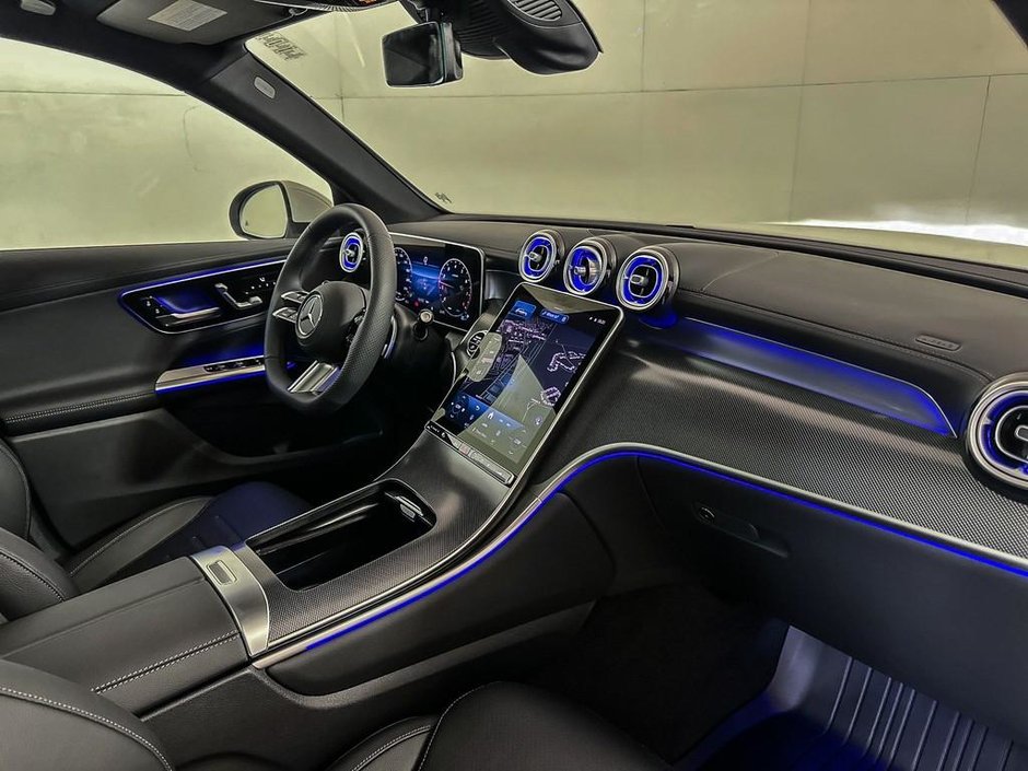 2025 Mercedes-Benz GLC 300 4MATIC