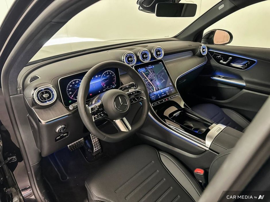 2025 Mercedes-Benz GLC 300 4MATIC