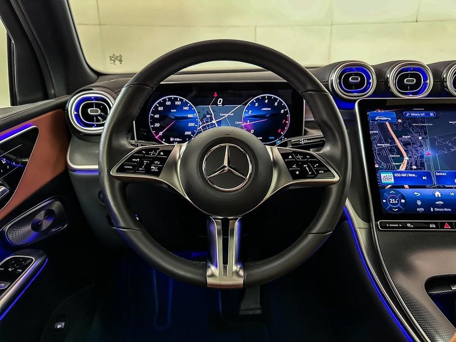 2025 Mercedes-Benz GLC 300