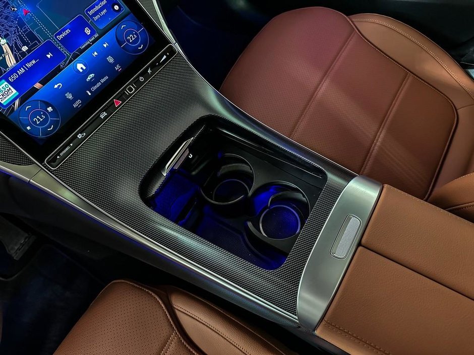 2025 Mercedes-Benz GLC 300