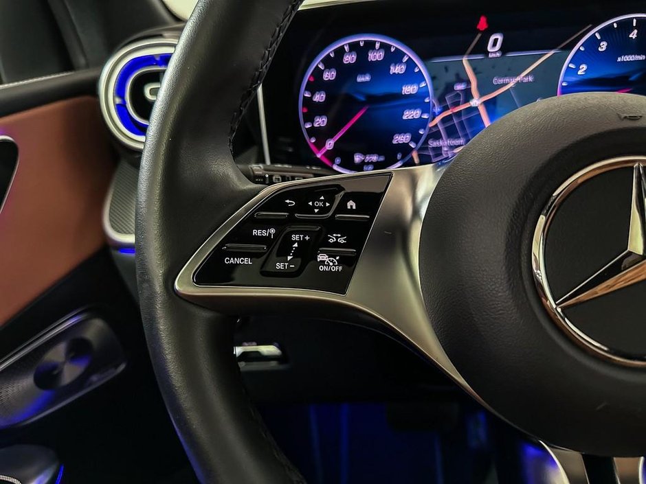 2025 Mercedes-Benz GLC 300