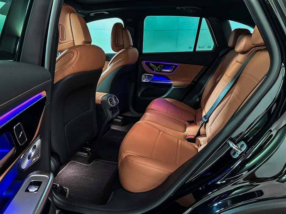 2025 Mercedes-Benz GLC 300