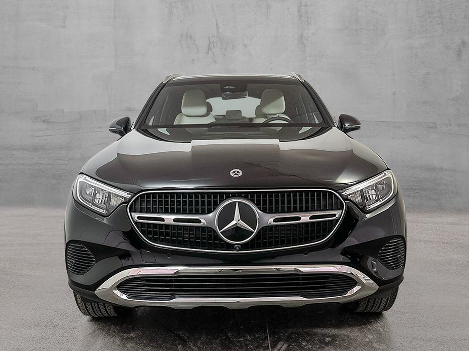 2025 Mercedes-Benz GLC 300