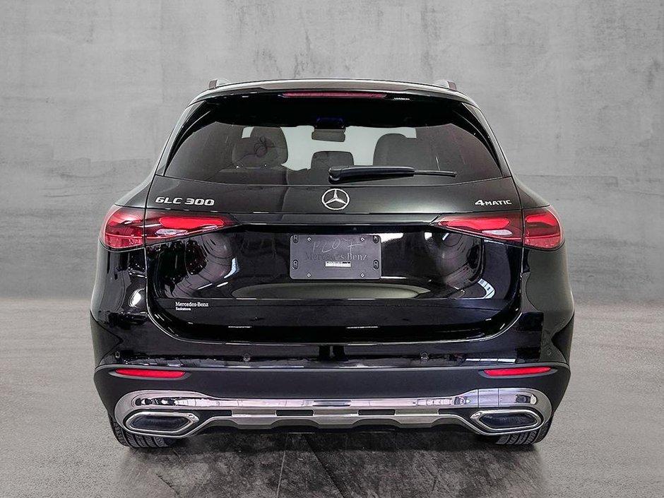 2025 Mercedes-Benz GLC 300