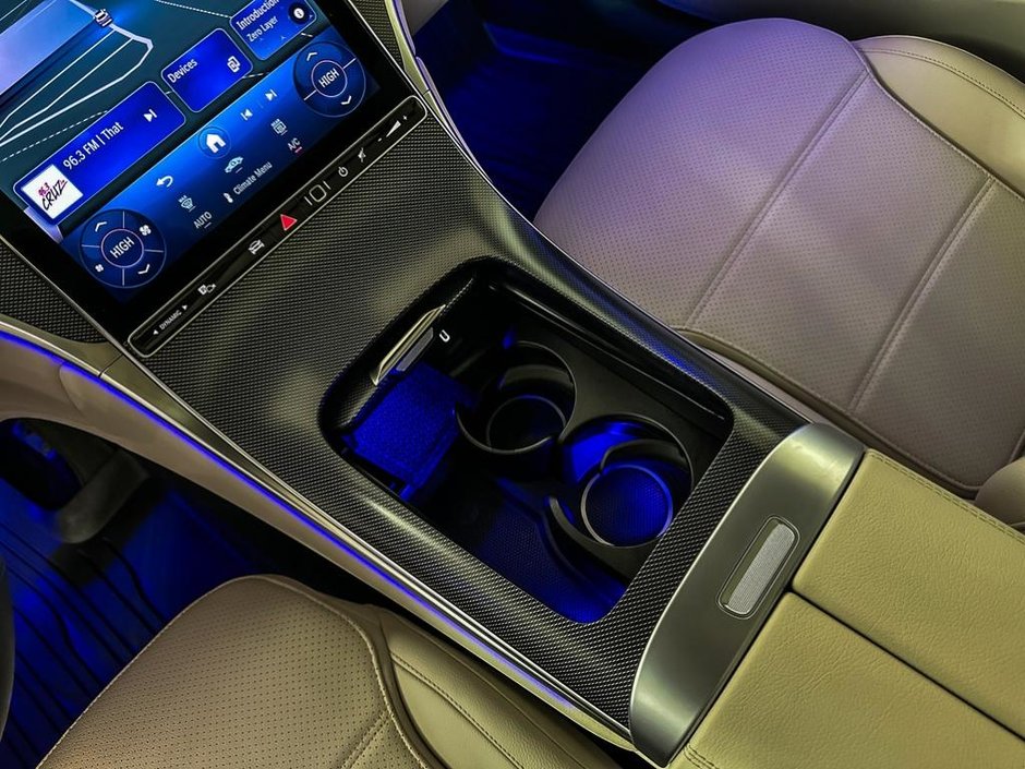 2025 Mercedes-Benz GLC 300