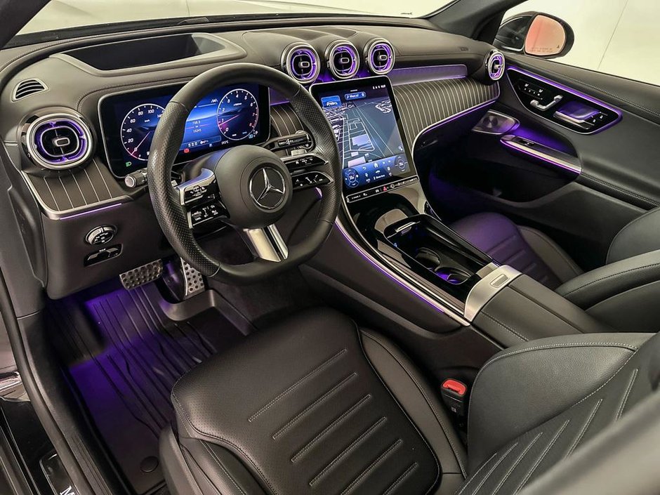 2025 Mercedes-Benz GLC 300