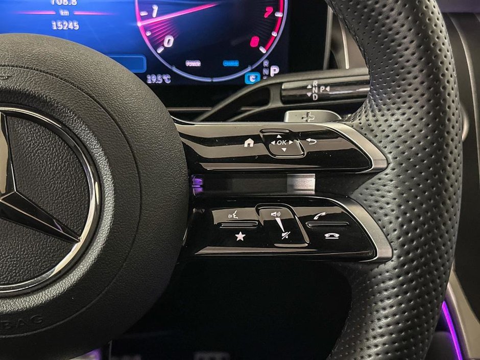 2025 Mercedes-Benz GLC 300