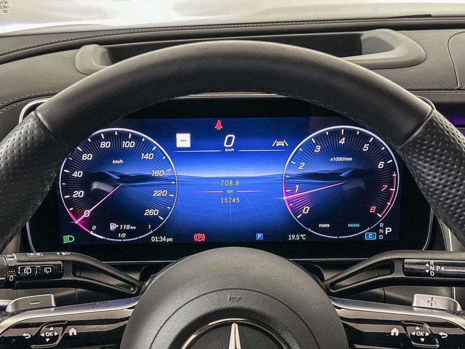 2025 Mercedes-Benz GLC 300