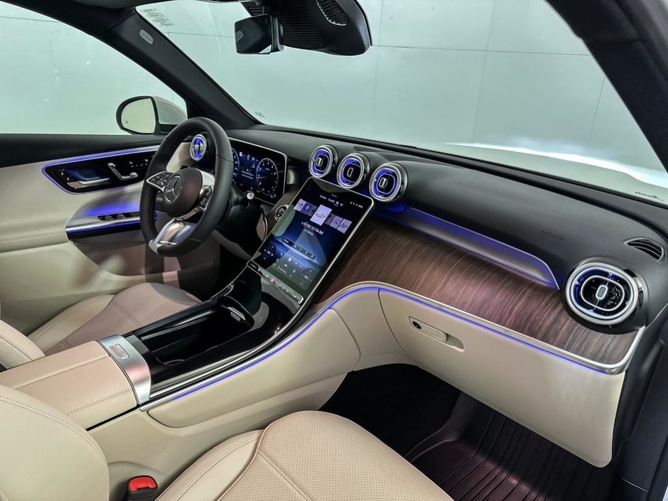 2026 Mercedes-Benz GLC 300 4MATIC