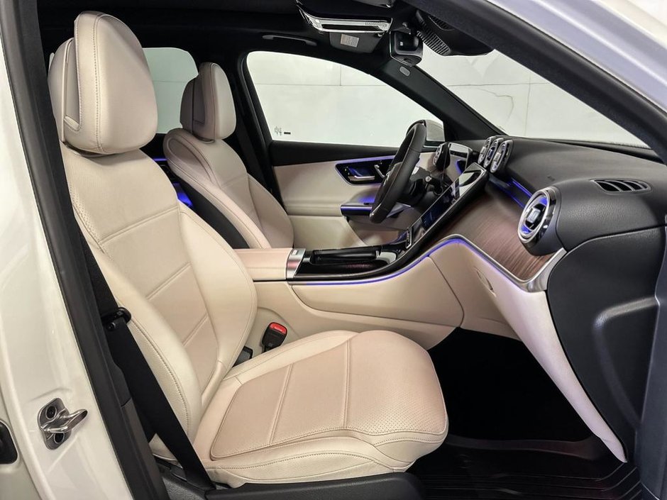 2026 Mercedes-Benz GLC 300 4MATIC