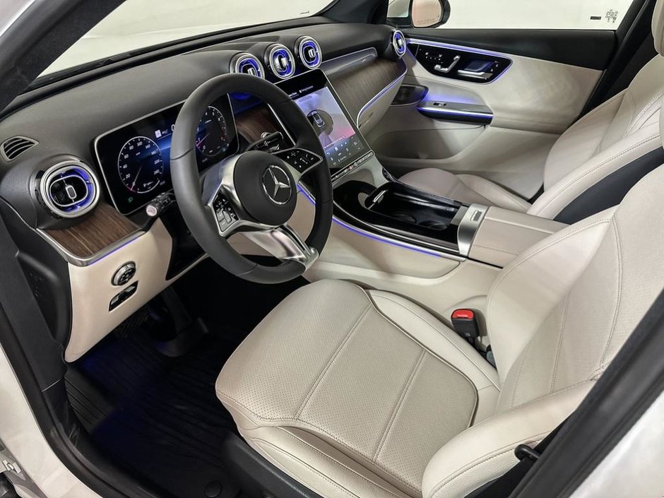 2026 Mercedes-Benz GLC 300 4MATIC