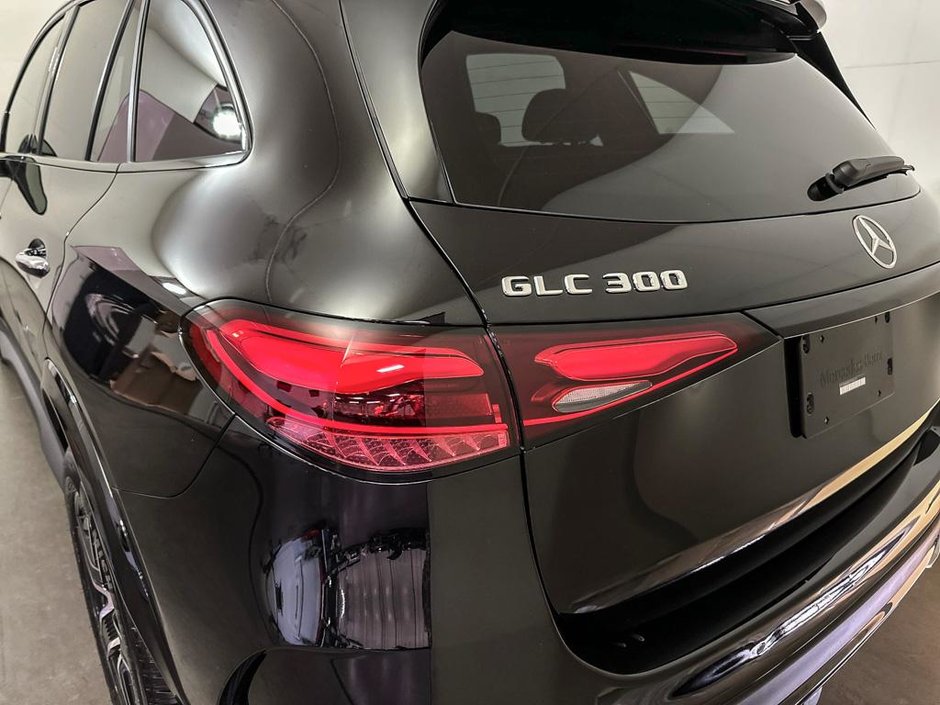 2026 Mercedes-Benz GLC 300 4MATIC