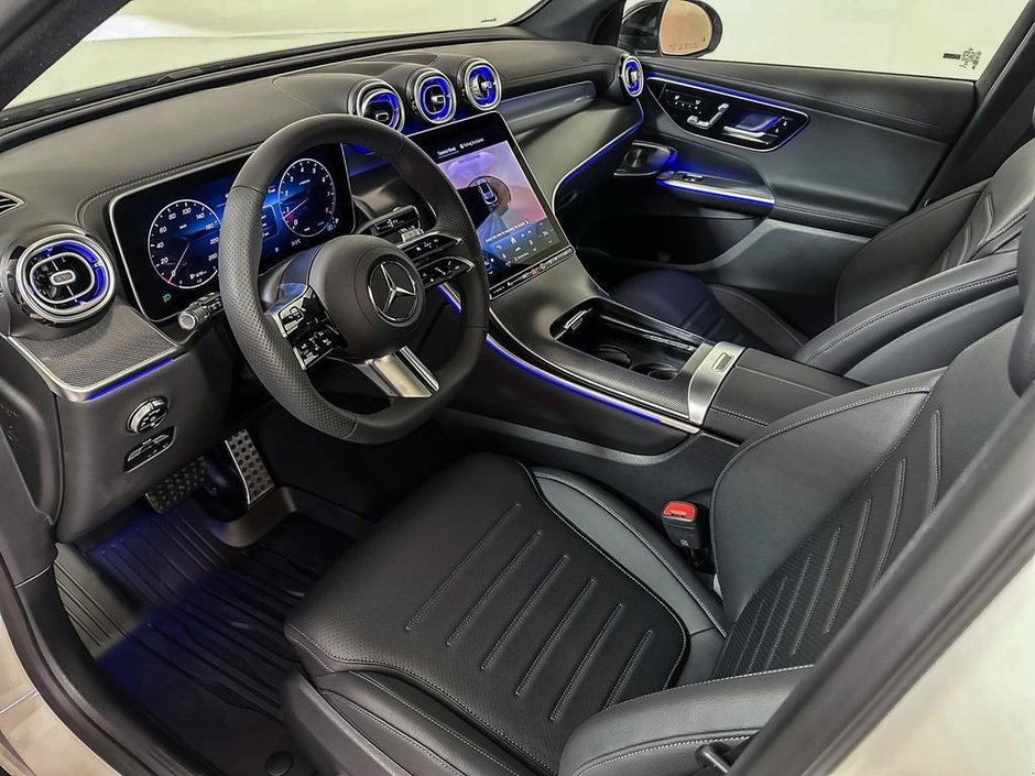 2026 Mercedes-Benz GLC 300 4MATIC