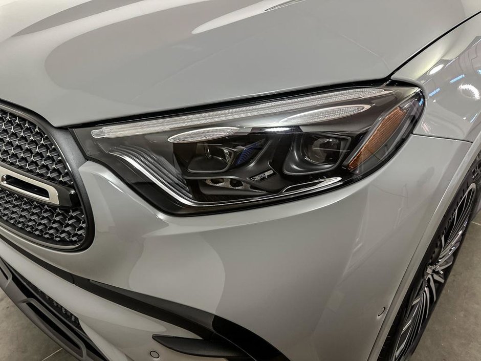 2026 Mercedes-Benz GLC 300 4MATIC