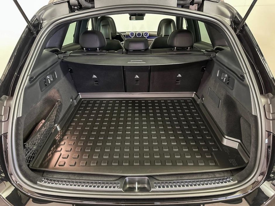 2026 Mercedes-Benz GLC 300 4MATIC SUV