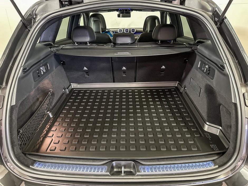 2026 Mercedes-Benz GLC 300 4MATIC SUV