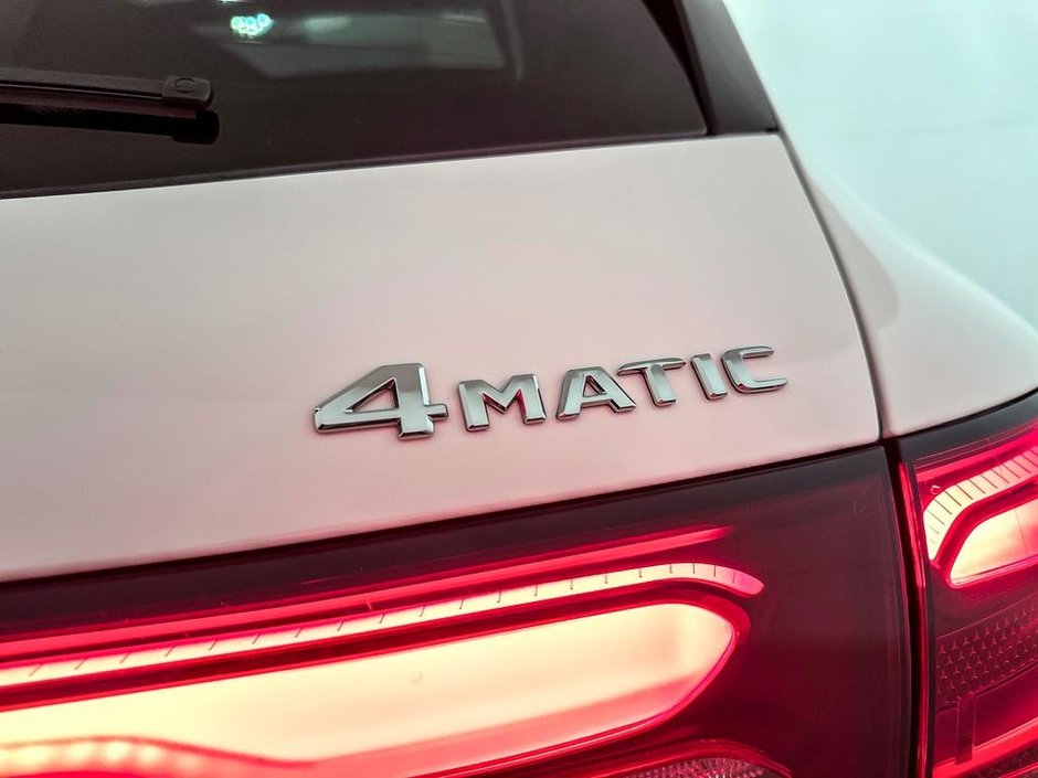 2026 Mercedes-Benz GLC 300 4MATIC SUV