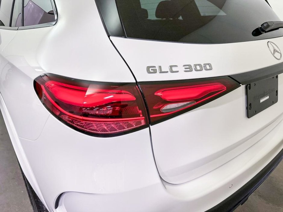 2026 Mercedes-Benz GLC 300 4MATIC SUV