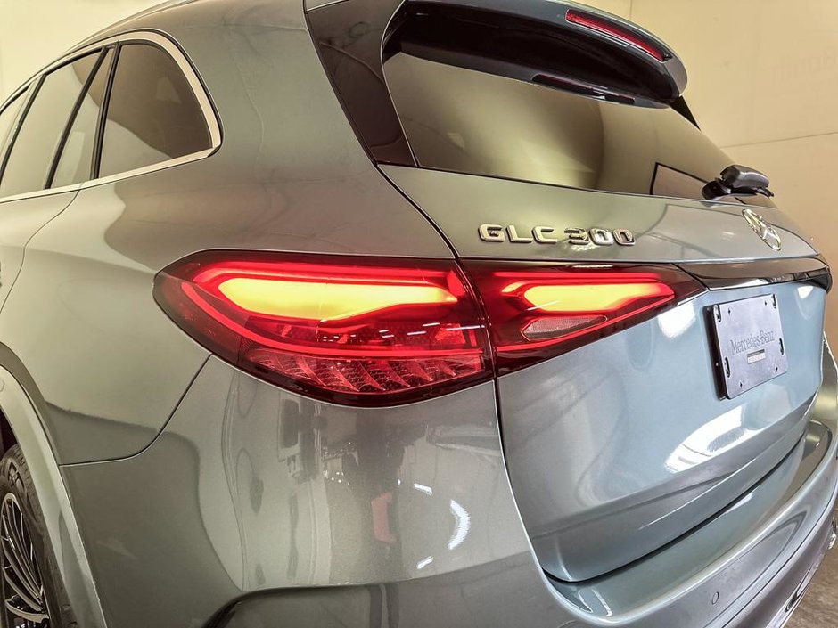 2026 Mercedes-Benz GLC 300 4MATIC SUV